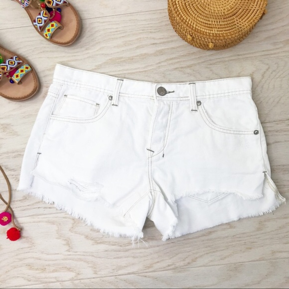 White Free People Shorts Size 24